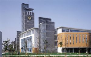 将中学团组织建设与教改统一起来
